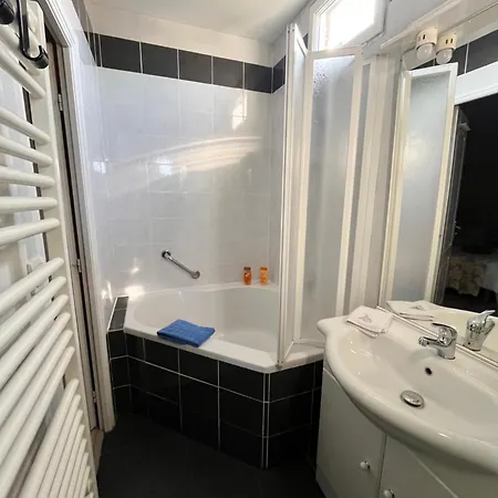 Sur Les Toits De St Aubin - La *