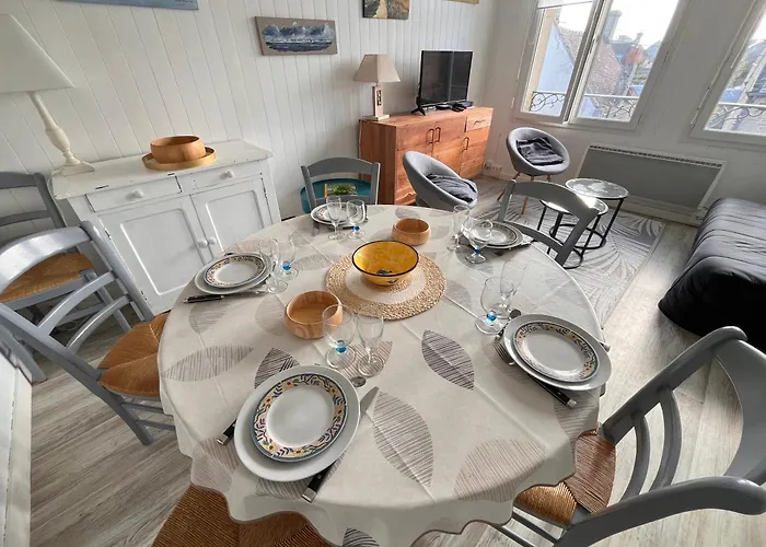 Sur Les Toits De St Aubin - La Saint-Aubin-Sur-Mer (Calvados)